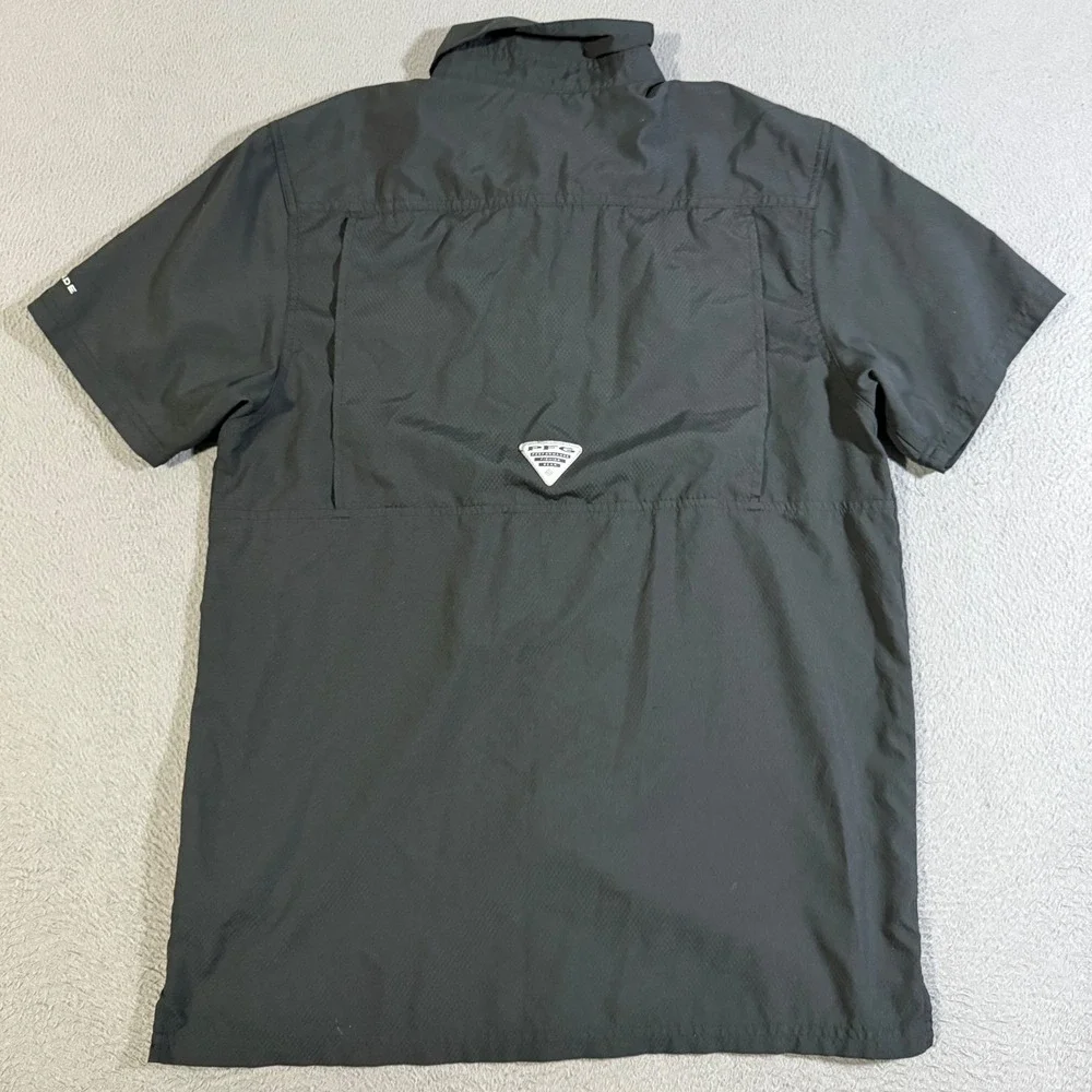 Columbia Sportswear South Carolina Gamecocks Omni-Shade Button Shirt‎ Mens Small